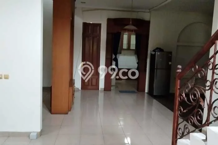 Rumah Sewa Jakarta Barat LT 300m2 LB 453m2 Area Semanan Rumah Sewa Jakarta Barat LT 300m2 LB 453m2 Area Semanan