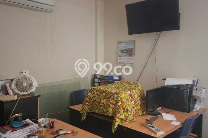 Unit Komersial Disewakan di Jakarta Barat Area Strategis Harga Kompetitif Unit Komersial Disewakan di Jakarta Barat Area Strategis Harga Kompetitif