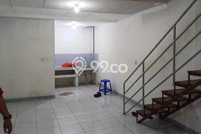 Rumah Kontrakan Jakarta Barat LT 120m2 LB 180m2 Area Taman Palem Rumah Kontrakan Jakarta Barat LT 120m2 LB 180m2 Area Taman Palem