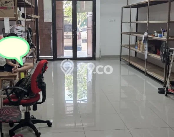 AREA KOMERSIAL! Ruko Disewakan di , Luas 164m2m², Akses Utama, Siap Operasi AREA KOMERSIAL! Ruko Disewakan di , Luas 164m2m², Akses Utama, Siap Operasi