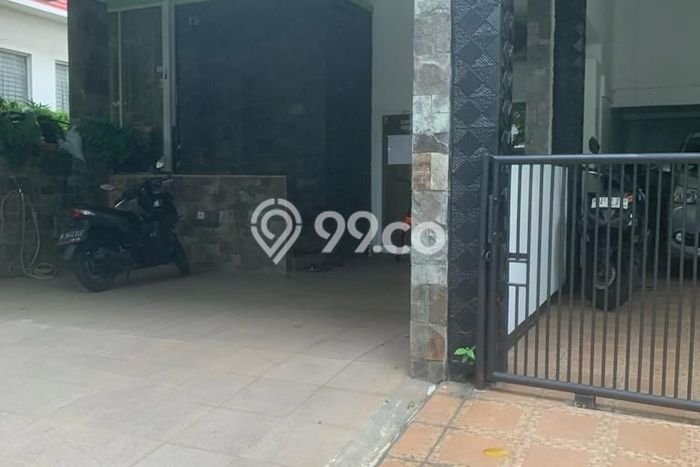 Dijual Rumah Luas Megah Dengan View Eksklusif di Cibubur, Jakarta Timur Dijual Rumah Luas Megah Dengan View Eksklusif di Cibubur, Jakarta Timur