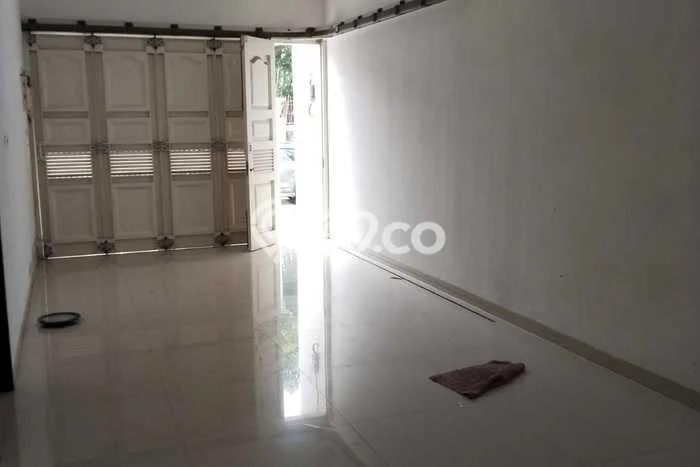 Sewa cepat rumah minimalis strategis 5 Kamar di Kelapa Gading, Jakarta Utara Sewa cepat rumah minimalis strategis 5 Kamar di Kelapa Gading, Jakarta Utara