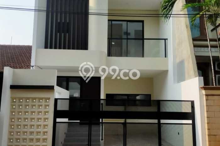 Rumah di Kelapa Gading, 4 KT, Akses Universitas, LT 102m2m² LB 160m2m² Rumah di Kelapa Gading, 4 KT, Akses Universitas, LT 102m2m² LB 160m2m²