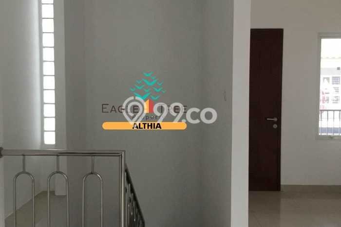 Rumah Elit Modern Siap Huni di Mampang Jakarta Selatan Rumah Elit Modern Siap Huni di Mampang Jakarta Selatan