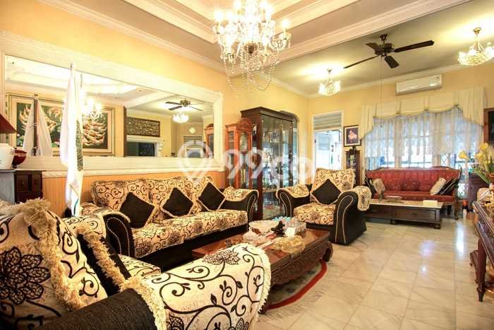 Siap Huni Hunian Elit 5 Kamar di Kebayoran Lama Dekat ke Mana Saja Siap Huni Hunian Elit 5 Kamar di Kebayoran Lama Dekat ke Mana Saja