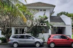 Rumah Luas Lokasi Strategis Dalam Komplek di Bintaro Sektor 9 Rumah Luas Lokasi Strategis Dalam Komplek di Bintaro Sektor 9