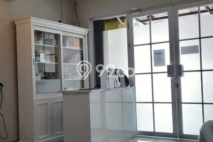 Untuk Dijual! Ruko di Graha Raya Tangerang Selatan LT 54m2 / LB 110m2 Kawasan Strategis Untuk Dijual! Ruko di Graha Raya Tangerang Selatan LT 54m2 / LB 110m2 Kawasan Strategis