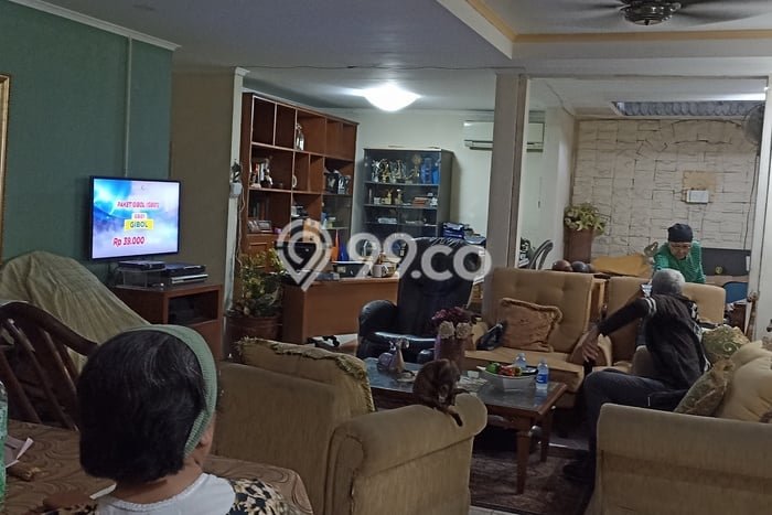 Jual Rumah Mewah Megah Dengan View Eksklusif di Rawa Belong, Jakarta Barat Jual Rumah Mewah Megah Dengan View Eksklusif di Rawa Belong, Jakarta Barat