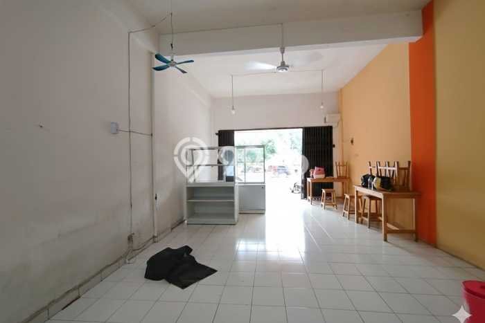Disewakan Ruko di Kawasan Ramai Graha Raya Luas 100m2 Disewakan Ruko di Kawasan Ramai Graha Raya Luas 100m2