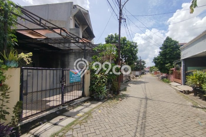 Jual Rumah Strategis Bagus Punya 3 KT di Karang Tengah Tangerang SHM Jual Rumah Strategis Bagus Punya 3 KT di Karang Tengah Tangerang SHM