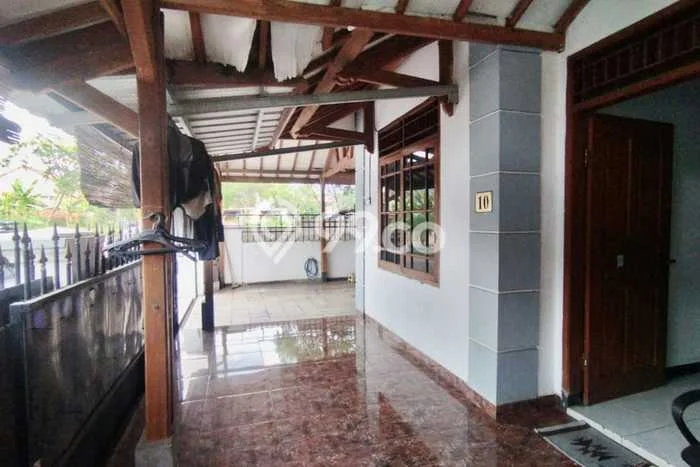 Rumah Modern Minimalis 3 Kamar Siap Huni di Ciputat Rumah Modern Minimalis 3 Kamar Siap Huni di Ciputat