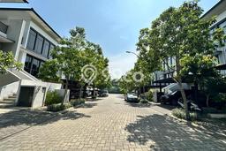 Jual Rumah Mewah Megah Dengan View Cantik di BSD, Tangerang Jual Rumah Mewah Megah Dengan View Cantik di BSD, Tangerang
