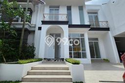 Ready to Use! Luxury House LT 135m2 Desain Elegan di Bintaro Ready to Use! Luxury House LT 135m2 Desain Elegan di Bintaro