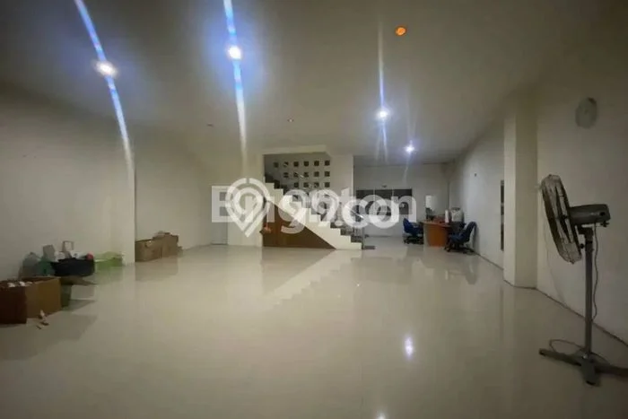 Ruko Strategis di Mergangsan, Luas 360m2m², Jalan Utama, Tingkat Keramaian Tinggi Ruko Strategis di Mergangsan, Luas 360m2m², Jalan Utama, Tingkat Keramaian Tinggi