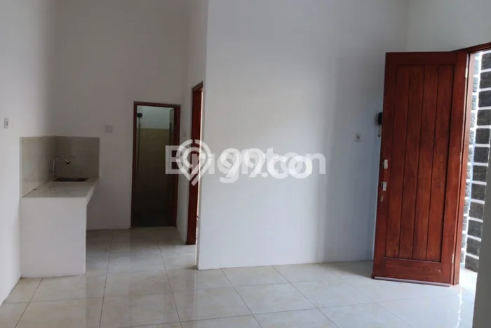 HUNIAN BERKELAS! Rumah Exclusive Umbulharjo, Yogyakarta, LT 125m² Luas Bangunan 60m² HUNIAN BERKELAS! Rumah Exclusive Umbulharjo, Yogyakarta, LT 125m² Luas Bangunan 60m²
