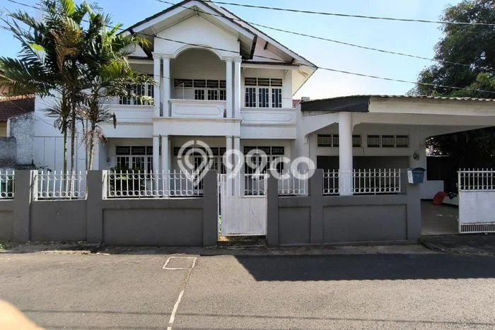 Siap Huni Rumah Mewah 4 Kamar di Cipayung Dekat ke Mana Pun Siap Huni Rumah Mewah 4 Kamar di Cipayung Dekat ke Mana Pun