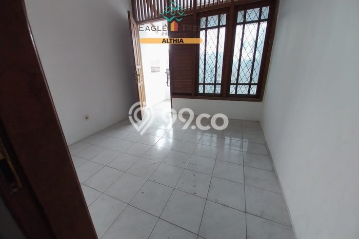 Dijual Rumah Strategis Bagus Punya 5 KT di Ciledug Tangerang SHM Dijual Rumah Strategis Bagus Punya 5 KT di Ciledug Tangerang SHM