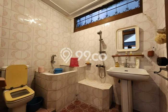Rumah sewa siap pakai 5 Kamar Tidur di Bandung Kota, Bandung Rumah sewa siap pakai 5 Kamar Tidur di Bandung Kota, Bandung