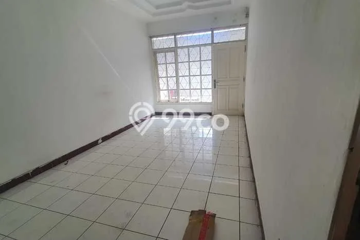 Rumah Cantik Siap Huni Di Batununggal Luas 140m2 Aman Rumah Cantik Siap Huni Di Batununggal Luas 140m2 Aman