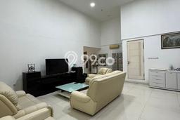 Rumah Elit LB 370m2 Siap Huni Desain Elegan di Buah Batu, Bandung Rumah Elit LB 370m2 Siap Huni Desain Elegan di Buah Batu, Bandung
