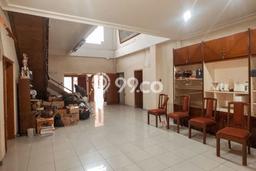 Dijual Rumah Luas Megah Dengan View Eksklusif di Cihampelas, Bandung Dijual Rumah Luas Megah Dengan View Eksklusif di Cihampelas, Bandung