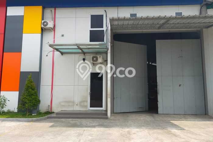 Unit Gudang Disewa Lokasi Bandung Kulon, Bandung Spesifikasi Luas Bangunan 638m2 Unit Gudang Disewa Lokasi Bandung Kulon, Bandung Spesifikasi Luas Bangunan 638m2
