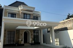 Rumah Luxury Modern Tanpa Renovasi di Sleman Yogyakarta Rumah Luxury Modern Tanpa Renovasi di Sleman Yogyakarta