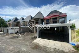 Rumah Terawat di Gamping, Sleman, LT 187m², Luas Bangunan 135m² Rumah Terawat di Gamping, Sleman, LT 187m², Luas Bangunan 135m²