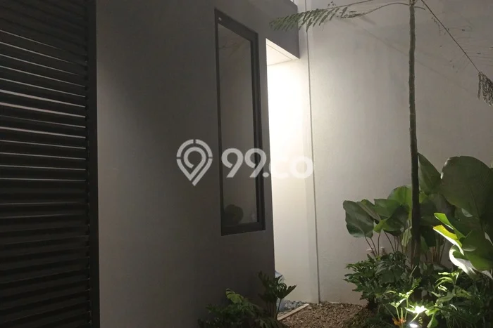 Rumah Mewah LB 188m2 Siap Pakai Desain Elegan di Citra Grand, Jakarta Timur Rumah Mewah LB 188m2 Siap Pakai Desain Elegan di Citra Grand, Jakarta Timur
