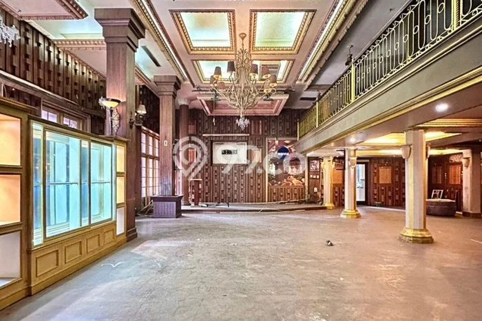 Area Ramai! Komersial Dijual di Kebayoran Baru untuk Bisnis Luas Bangunan 1608m2 Area Ramai! Komersial Dijual di Kebayoran Baru untuk Bisnis Luas Bangunan 1608m2