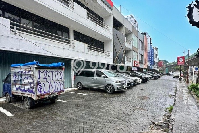Ruko Bagus LT 440m2 LB 809m2 Dijual di Kebayoran Baru Jakarta Selatan Ruko Bagus LT 440m2 LB 809m2 Dijual di Kebayoran Baru Jakarta Selatan