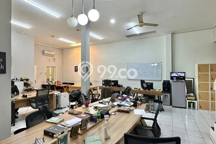 INVESTASI MENGUNTUNGKAN! Komersial Kawasan Pejaten, Luas 320m², Pusat Bisnis INVESTASI MENGUNTUNGKAN! Komersial Kawasan Pejaten, Luas 320m², Pusat Bisnis
