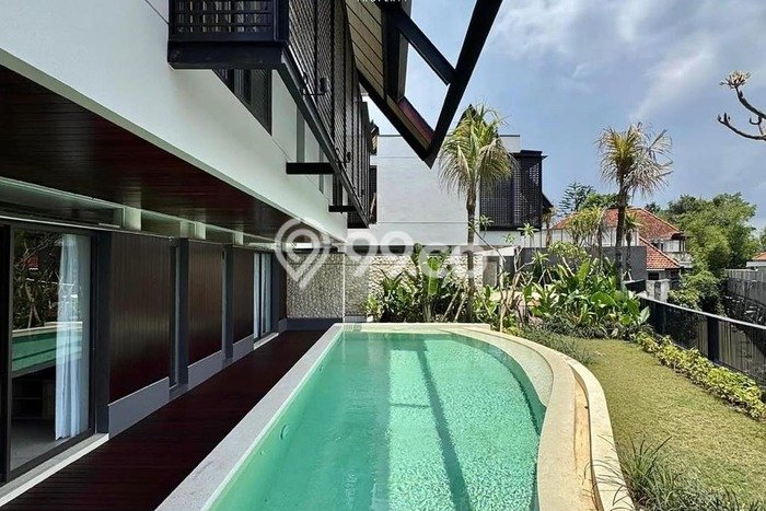 Tersedia Vila di , Dimensi 351m2m², Akses mudah transportasi Tersedia Vila di , Dimensi 351m2m², Akses mudah transportasi