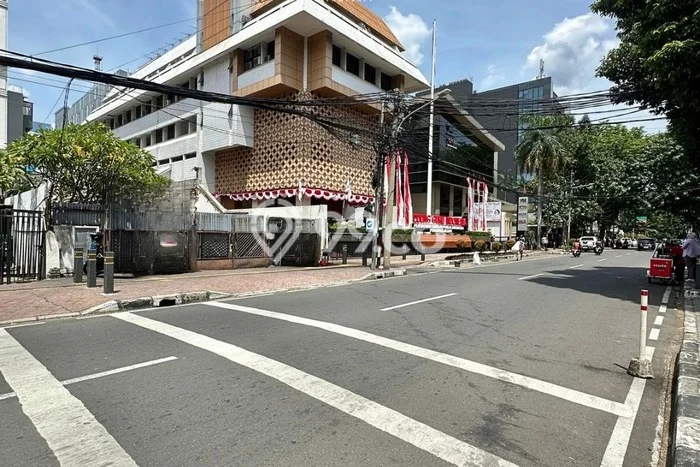 Jarang Ada! Tanah di Tanah Abang Punya Luas 598m2 SHM Jarang Ada! Tanah di Tanah Abang Punya Luas 598m2 SHM