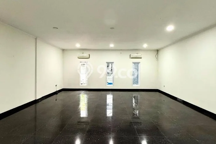 Rumah Kost Dijual di Menteng, Jakarta Pusat, 18 KT, 18 KM, Bangunan 1000m2 Rumah Kost Dijual di Menteng, Jakarta Pusat, 18 KT, 18 KM, Bangunan 1000m2