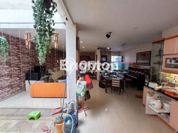 For Sale! Luxury House LT 150m2 Desain Elegan di Tomang For Sale! Luxury House LT 150m2 Desain Elegan di Tomang