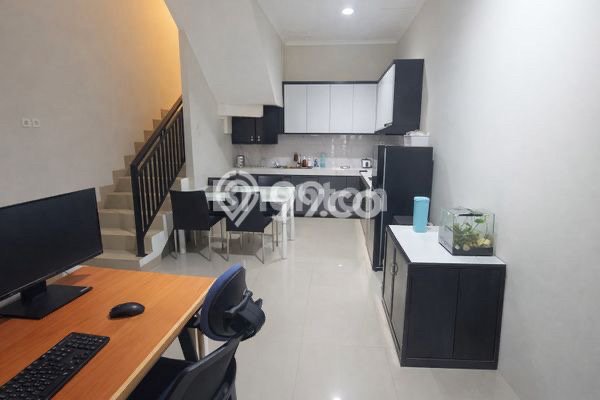 Dijual Rumah Modern 3 KT di Tanjung Duren, Jakarta Barat Dijual Rumah Modern 3 KT di Tanjung Duren, Jakarta Barat