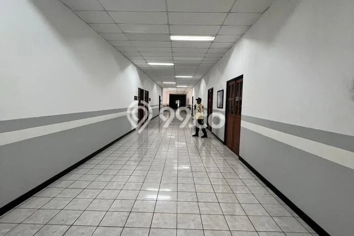 Dijual! Kantor di Cikarang Bekasi LT 16553m2 / LB 8200m2 Kawasan Bisnis Dijual! Kantor di Cikarang Bekasi LT 16553m2 / LB 8200m2 Kawasan Bisnis