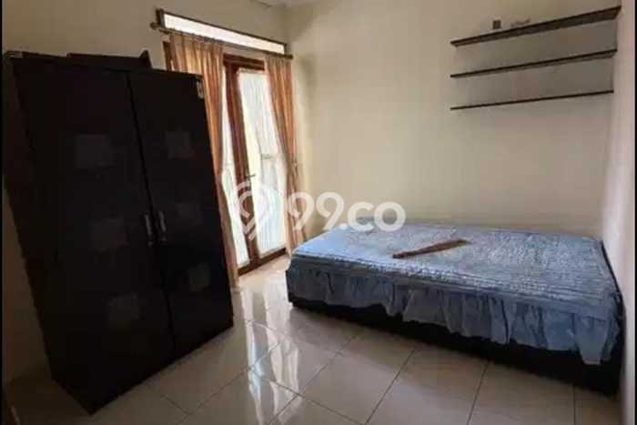 Disewakan! Rumah 3 Kamar Tidur &
3 Kamar Mandi di Sayap Dago, Bandung Disewakan! Rumah 3 Kamar Tidur &
3 Kamar Mandi di Sayap Dago, Bandung