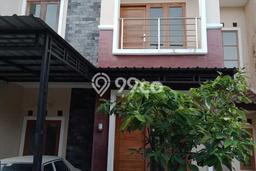 Rumah Cantik 2 Lantai Di Jalan Kaliurang Dekat Metro Kampus Rumah Cantik 2 Lantai Di Jalan Kaliurang Dekat Metro Kampus