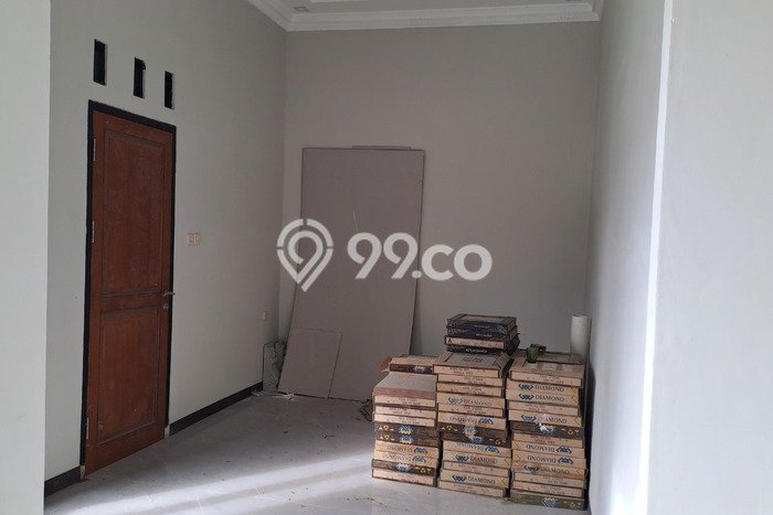 Rumah 5 Kamar Timur Di Klaten Selatan Dekat Pizza Hut Rumah 5 Kamar Timur Di Klaten Selatan Dekat Pizza Hut