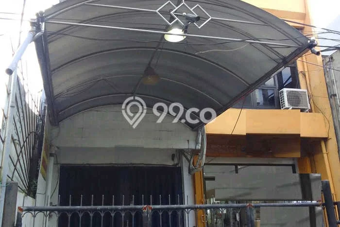 FOR SALE! Ruko di Rungkut Surabaya, LT 69m2, LB 200m2 FOR SALE! Ruko di Rungkut Surabaya, LT 69m2, LB 200m2