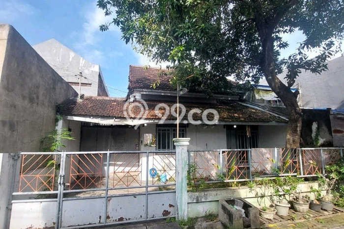 Dijual Cepat Rumah Bagus Siap Huni LB 203m2 di Semampir, Surabaya Dijual Cepat Rumah Bagus Siap Huni LB 203m2 di Semampir, Surabaya