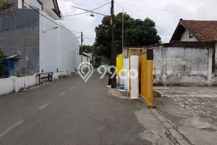 Dijual Gudang di Dukuh Pakis, Surabaya Harga Penawaran Spesial Dijual Gudang di Dukuh Pakis, Surabaya Harga Penawaran Spesial