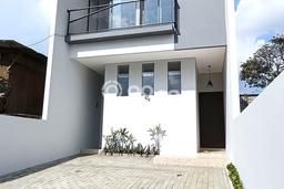 Rumah Modern 3 KT di Setiabudi Bandung Semi Furnished Rumah Modern 3 KT di Setiabudi Bandung Semi Furnished