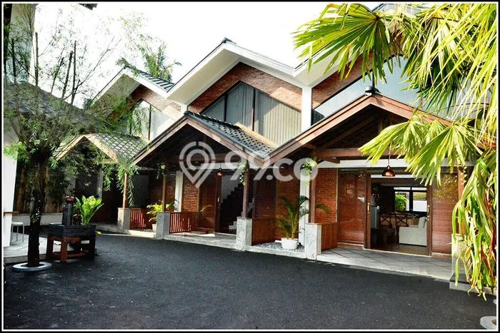 Tersedia Vila Kawasan , Dimensi 475m2m², Lingkungan tenang untuk keluarga Tersedia Vila Kawasan , Dimensi 475m2m², Lingkungan tenang untuk keluarga