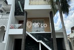 Dijual Rumah Mewah Megah Dengan View Eksklusif di Pantai Indah Kapuk, Jakarta Utara Dijual Rumah Mewah Megah Dengan View Eksklusif di Pantai Indah Kapuk, Jakarta Utara