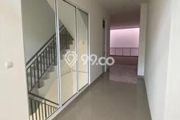 Ruko Dijual di Jakarta Utara LT 73m2 & LB 200m2 Lokasi Terbaik! Ruko Dijual di Jakarta Utara LT 73m2 & LB 200m2 Lokasi Terbaik!