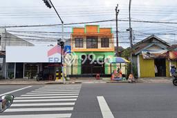 LOKASI BISNIS! Ruko Disewakan Kawasan Sukun, Luas 200m², Jalan Utama LOKASI BISNIS! Ruko Disewakan Kawasan Sukun, Luas 200m², Jalan Utama
