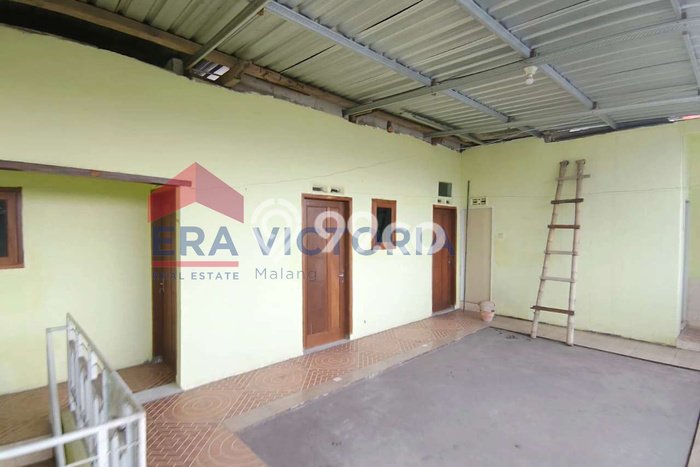 Dijual Cepat Rumah Favorit Siap Huni LB 250m2 di Pakis, Malang Dijual Cepat Rumah Favorit Siap Huni LB 250m2 di Pakis, Malang